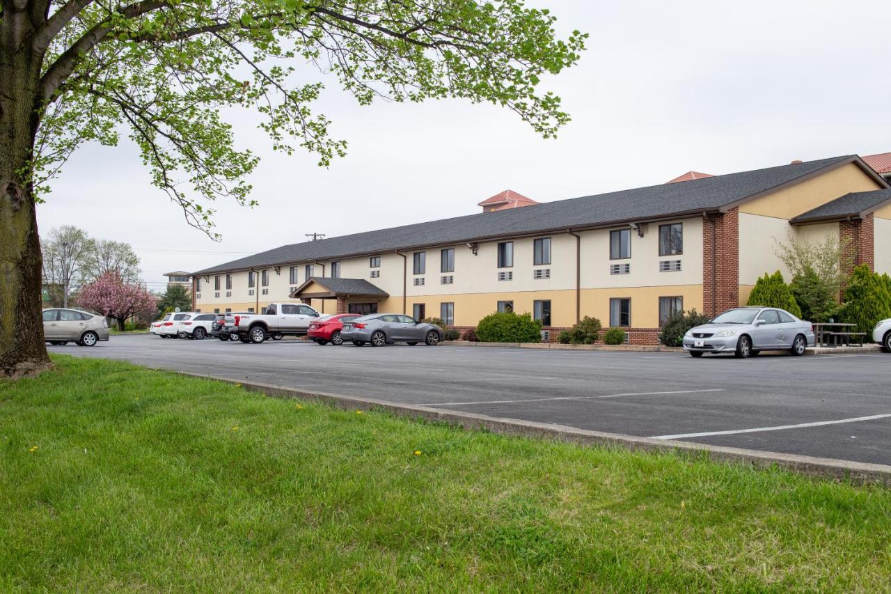 Eastbrook Inn Ronks Εξωτερικό φωτογραφία