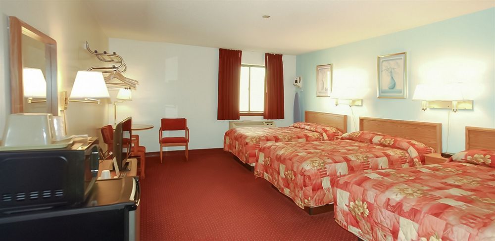 Eastbrook Inn Ronks Εξωτερικό φωτογραφία